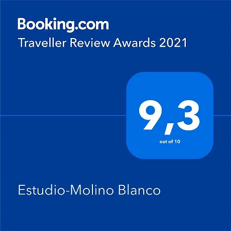Estudio-molino Blanco شقة